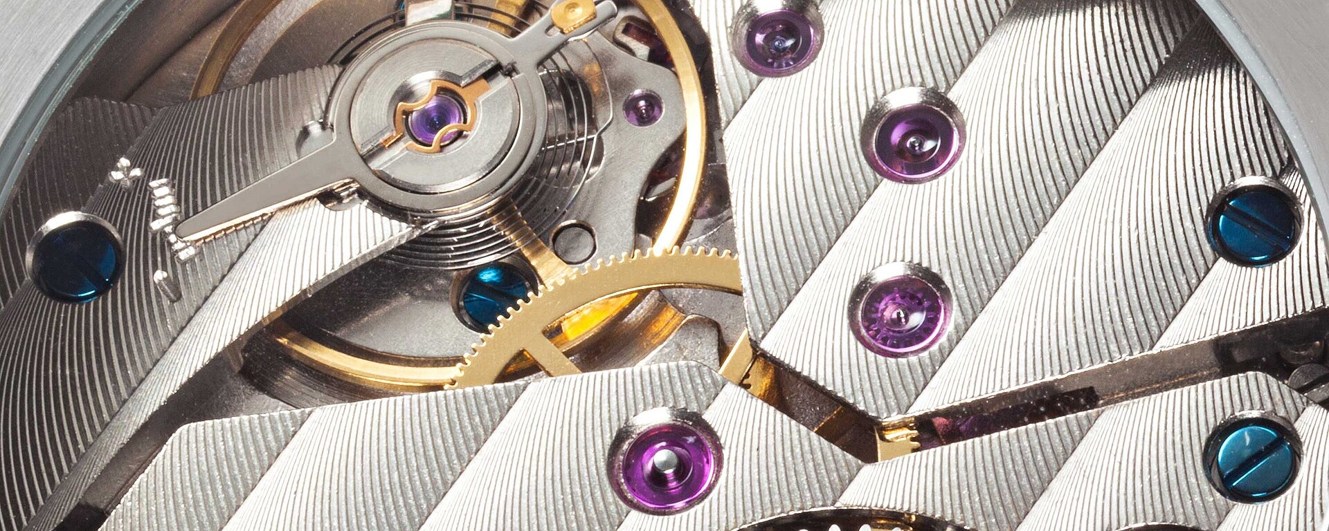 Nahaufnahme des Uhrwerks einer Armbanduhr